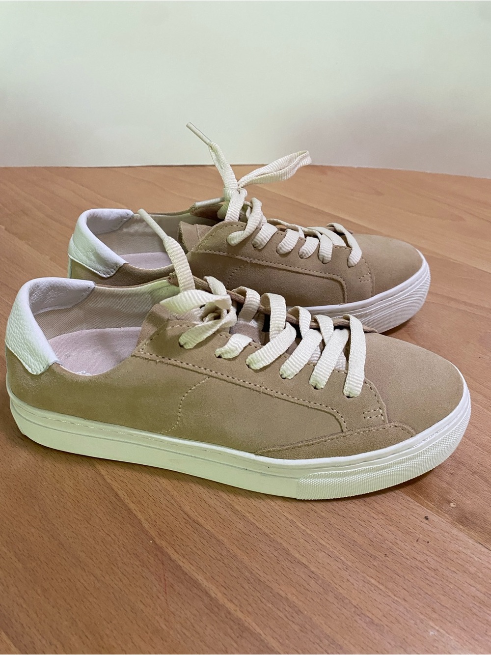 LIKE NEW SOLUDOS IBIZA Leather Sneaker Brown Sand Cream WOMENS 7